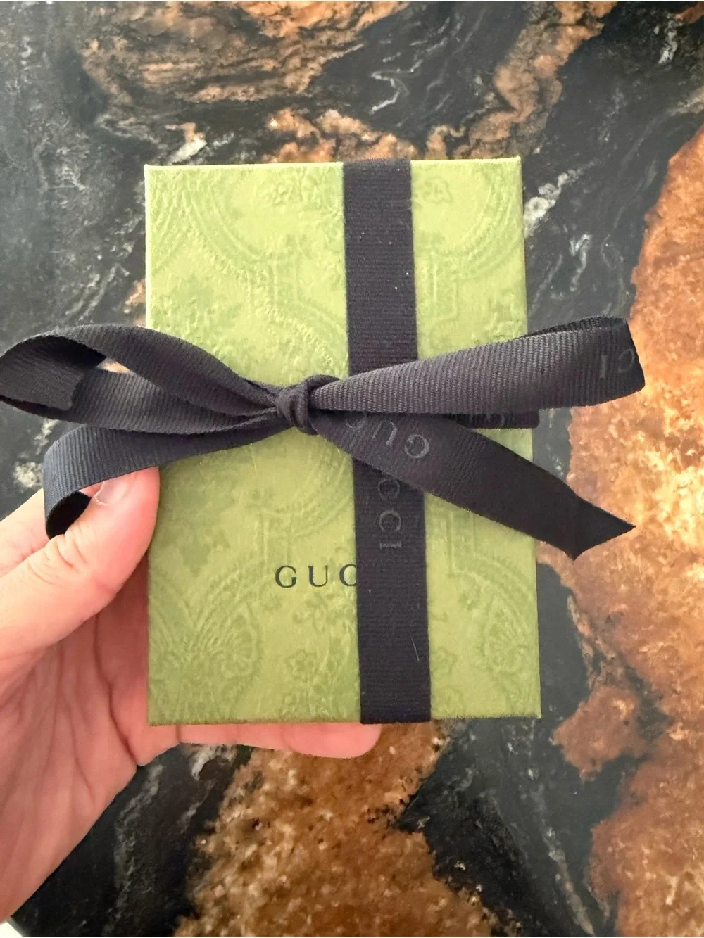 Gucci animale bee card holder